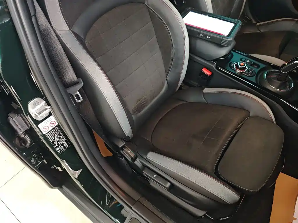 MINI JCW CLUBMAN 2021 2.0T JOHN COOPER WORKS ALL- купить на сайте DeffCars