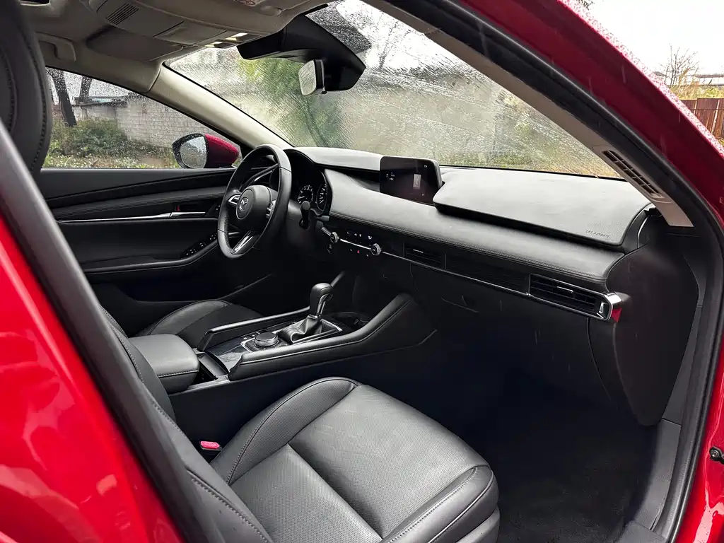 Mazda3 Angkesela 2020 2.0L Automatic Premium Edition купить на сайте DeffCars