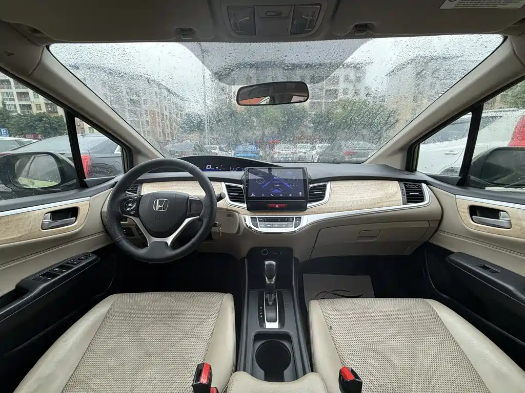 Jade 2013 1.8L automatic comfort version 5 seats купить на сайте DeffCars