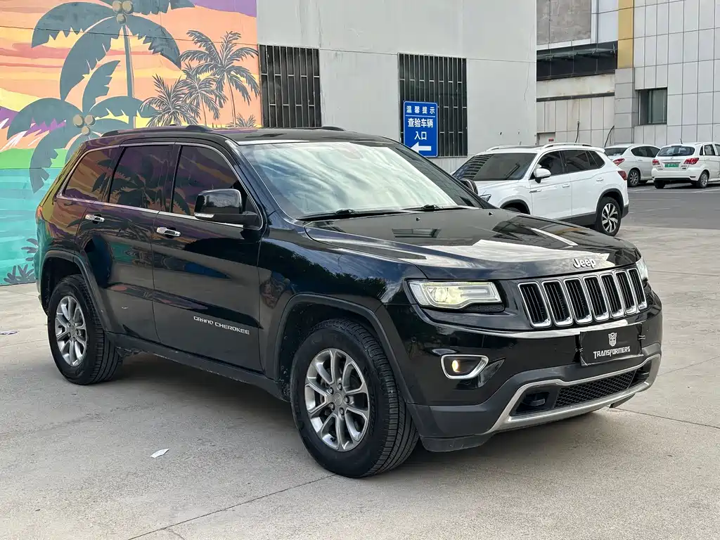 Grand Cherokee Import 2015 3.0L Comfort Navigation Edition купить на сайте DeffCars