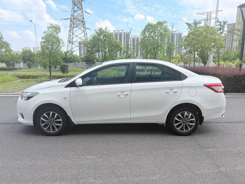 Vios 2014 1.5L automatic smart version купить на сайте DeffCars