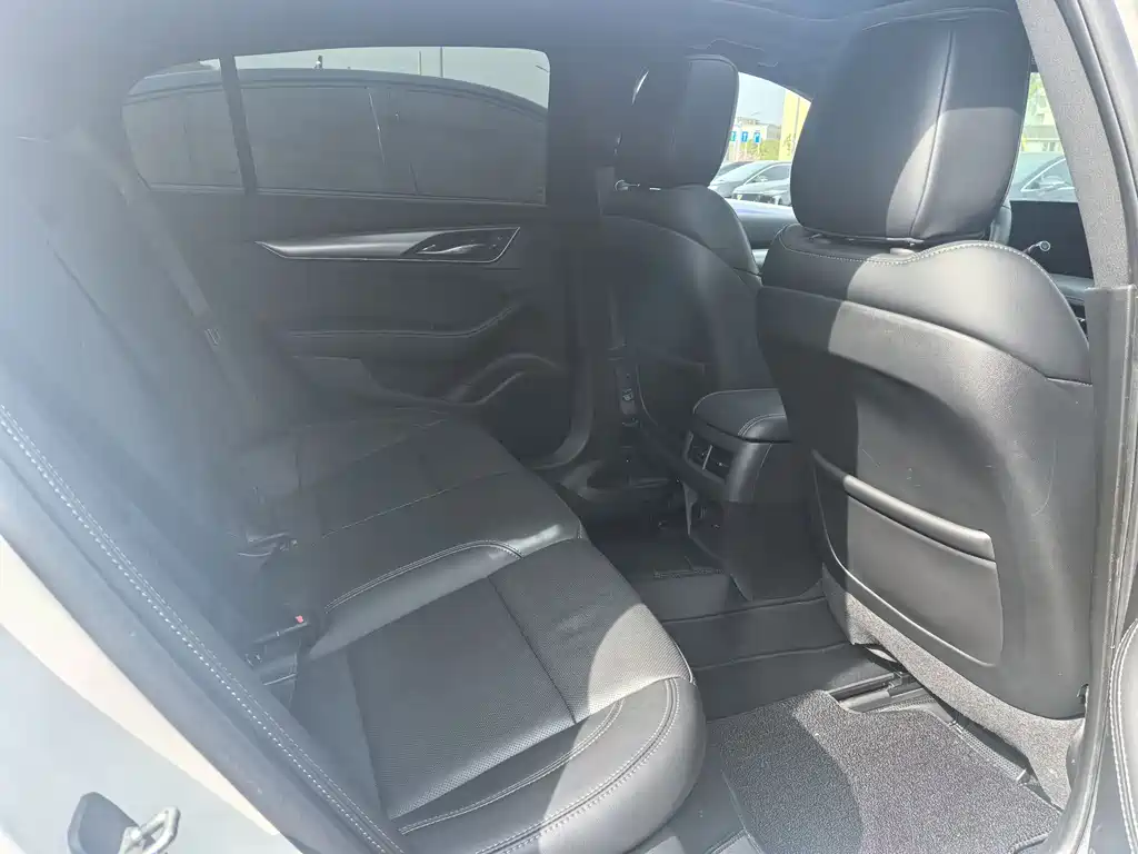 Cadillac CT5 2024 28T Luxury Pro купить на сайте DeffCars