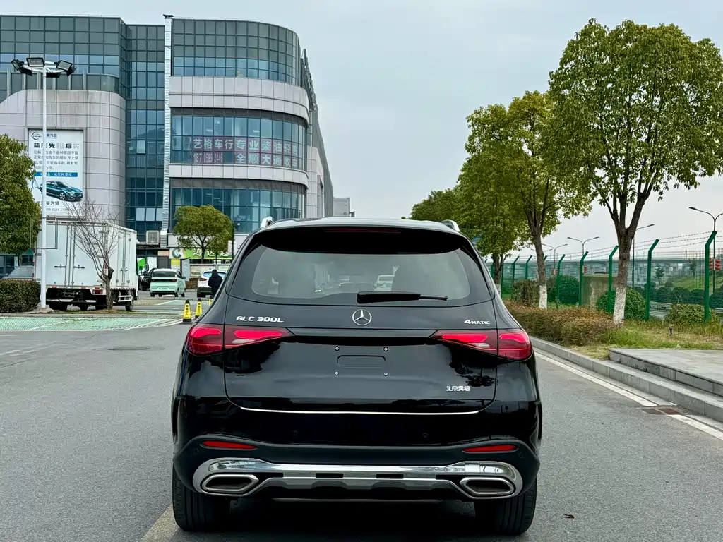 Mercedes-Benz GLC 2024 GLC 300 L 4MATIC Dynamic 7-seater купить на сайте DeffCars