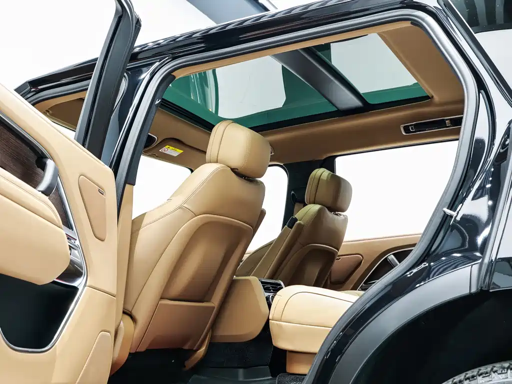 Range Rover 2025 3.0 L6 400PS Extended Edition купить на сайте DeffCars