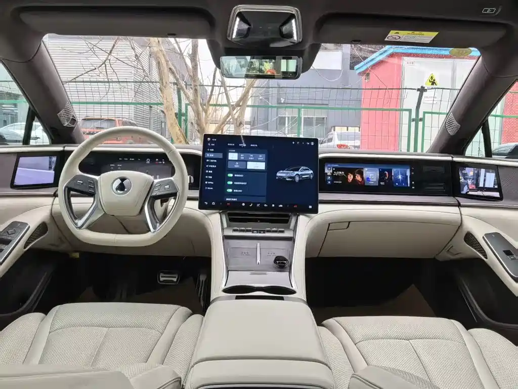 Denza Z9 2024 1100km four-wheel drive Ultra version купить на сайте DeffCars