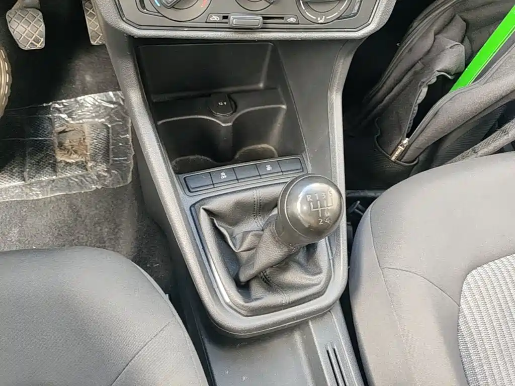 Santana 2019 1.5L Manual Fashion Edition National VI купить на сайте DeffCars
