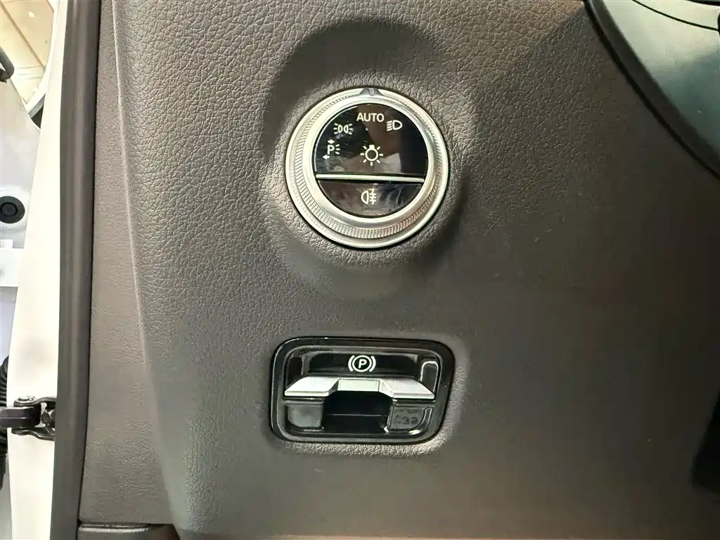 Mercedes-Benz C-Class 2022 C 260 L Sports Edition купить на сайте DeffCars