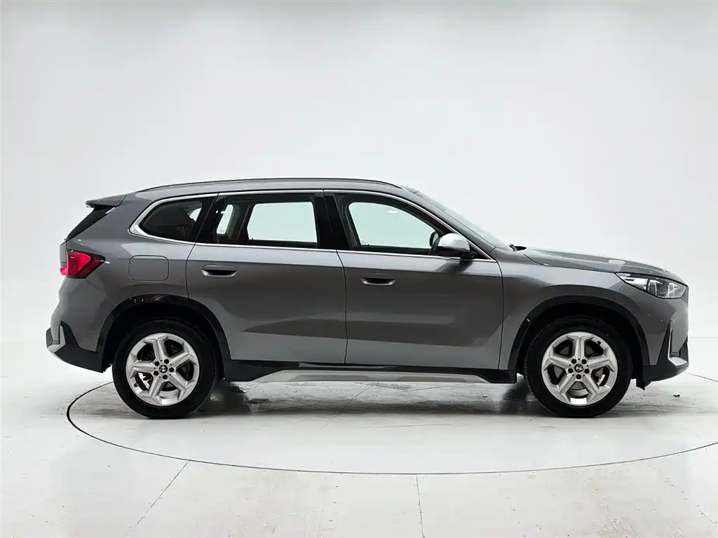 BMW X1 2023 sDrive20Li X Design Package купить на сайте DeffCars