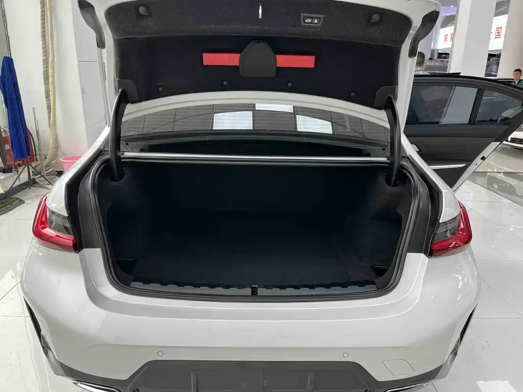 BMW 3 Series 2023 325Li M Sports Package купить на сайте DeffCars