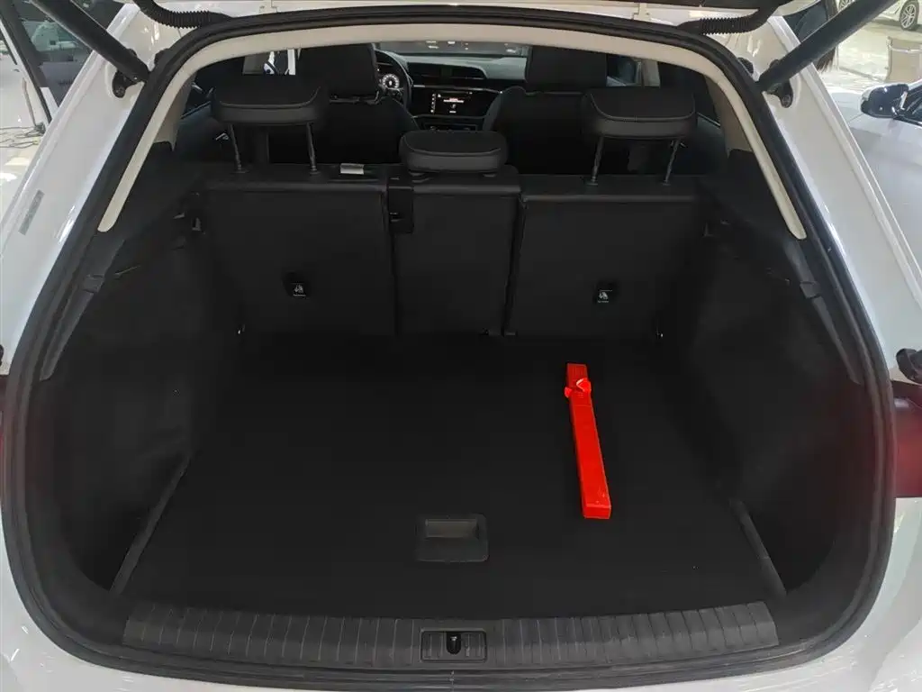 Audi Q3 2020 35 TFSI Fashionable and Dynamic купить на сайте DeffCars