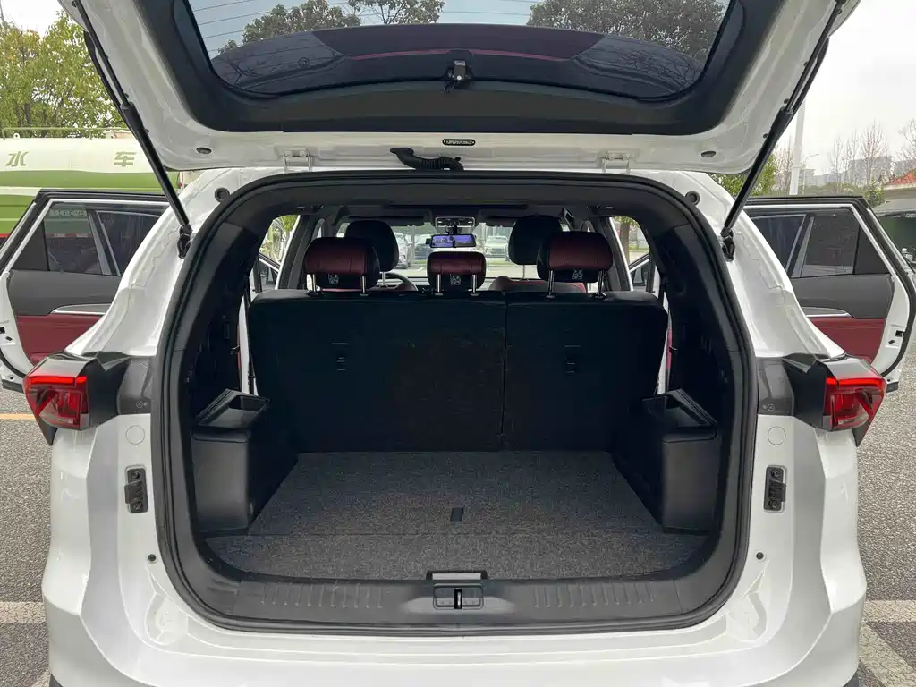Jietu X70 PLUS 2023 model 1.5T DCT Ziqiang PRO 5 seats купить на сайте DeffCars