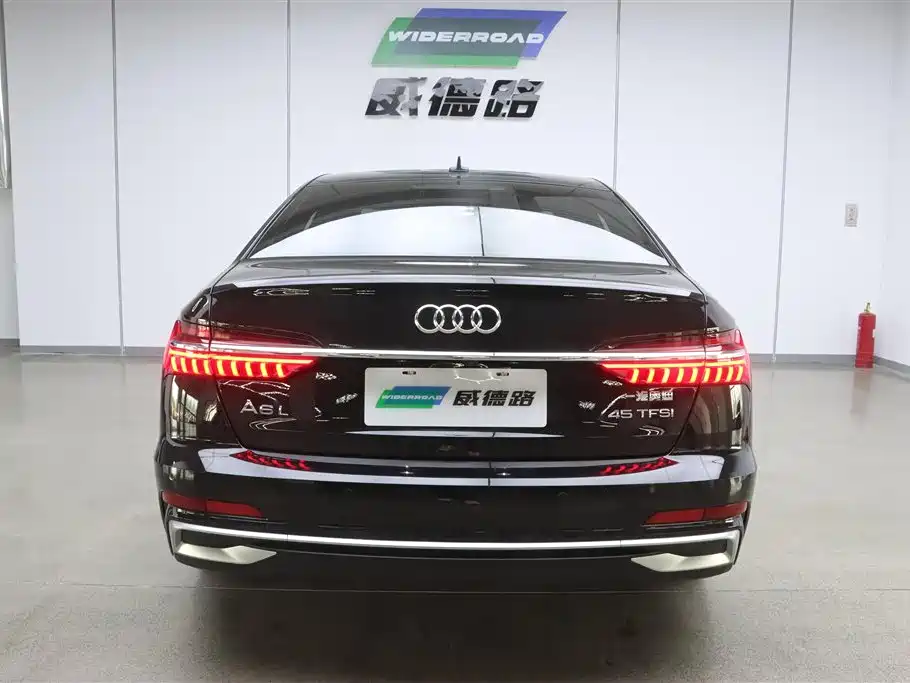 Audi A6L 2024 45 TFSI Premium Dynamic Model купить на сайте DeffCars