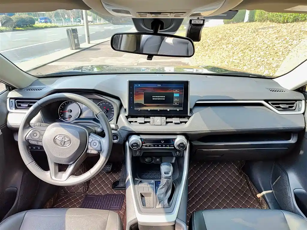 Wilanda 2022 2.0L CVT two-wheel drive luxury PLUS version купить на сайте DeffCars