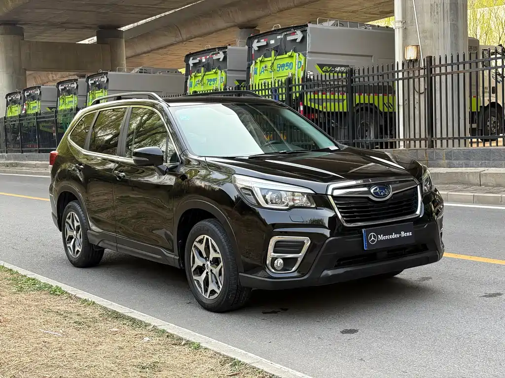 Forester 2020 2.0i Deluxe Edition купить на сайте DeffCars
