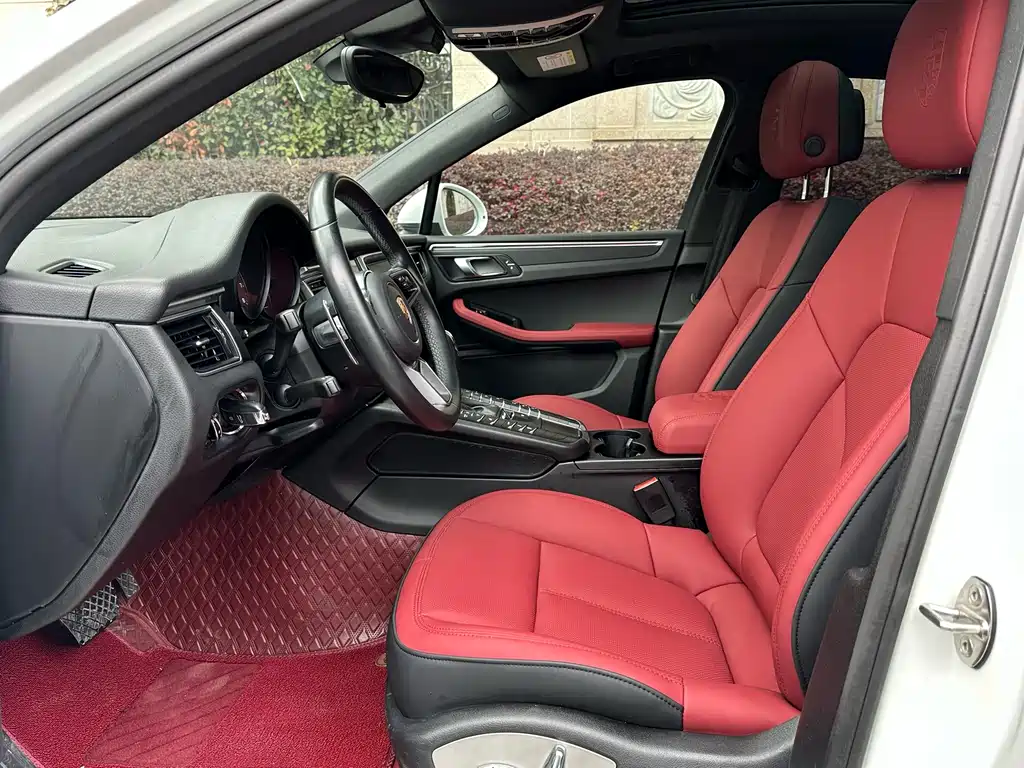 Macan 2017 Macan 2.0T купить на сайте DeffCars