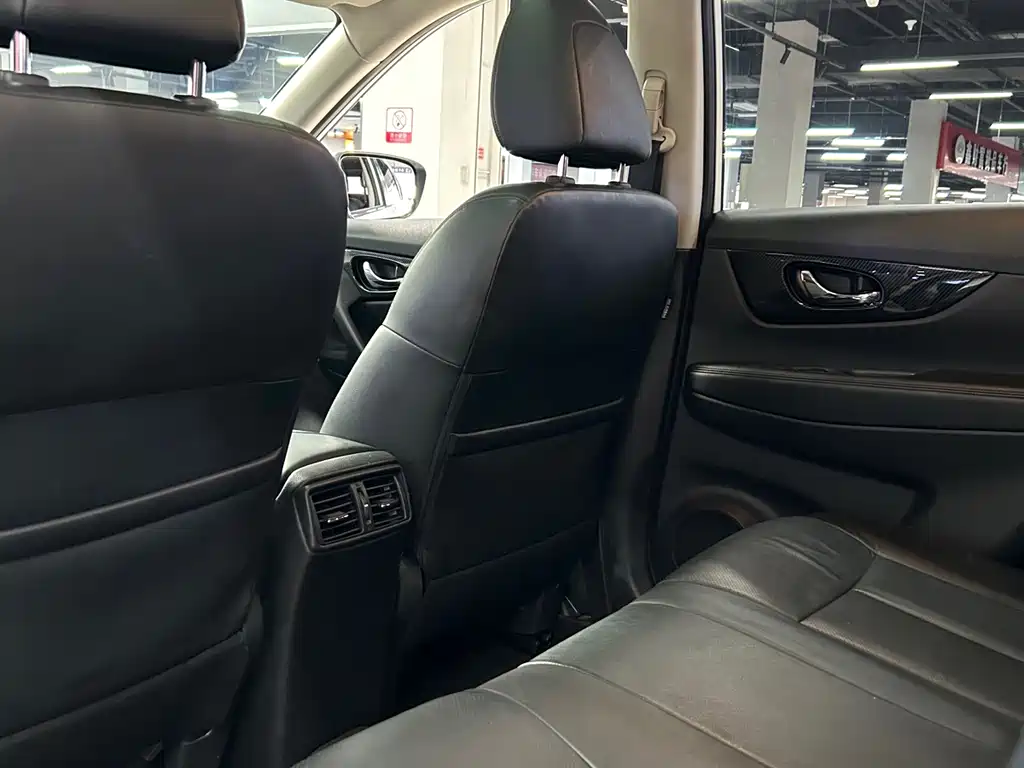 X-Trail 2019 2.5L CVT Intelligent Linked Deluxe Edition 4WD купить на сайте DeffCars