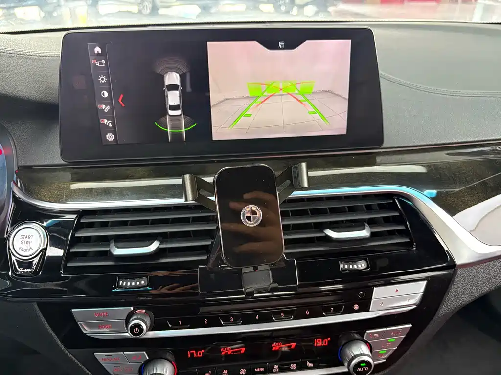 BMW 5 Series 2018 facelift 530Li leading M sports package купить на сайте DeffCars