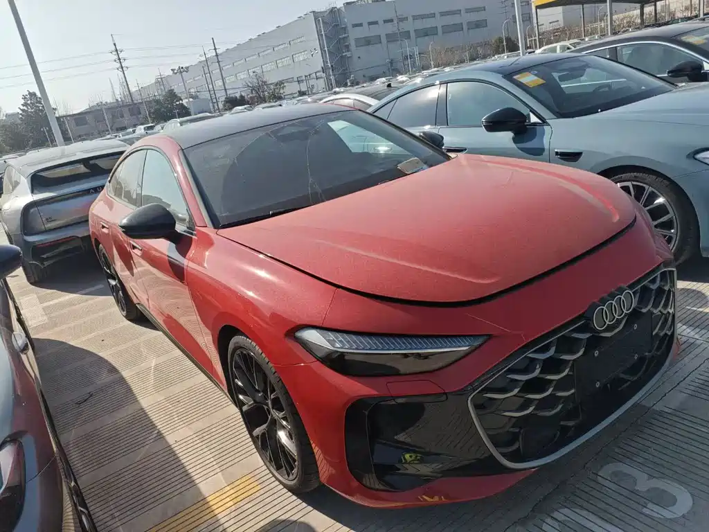 Audi A5L Sportback 2026 TFSI quattro 150kW Hongyun Limited Edition купить на сайте DeffCars