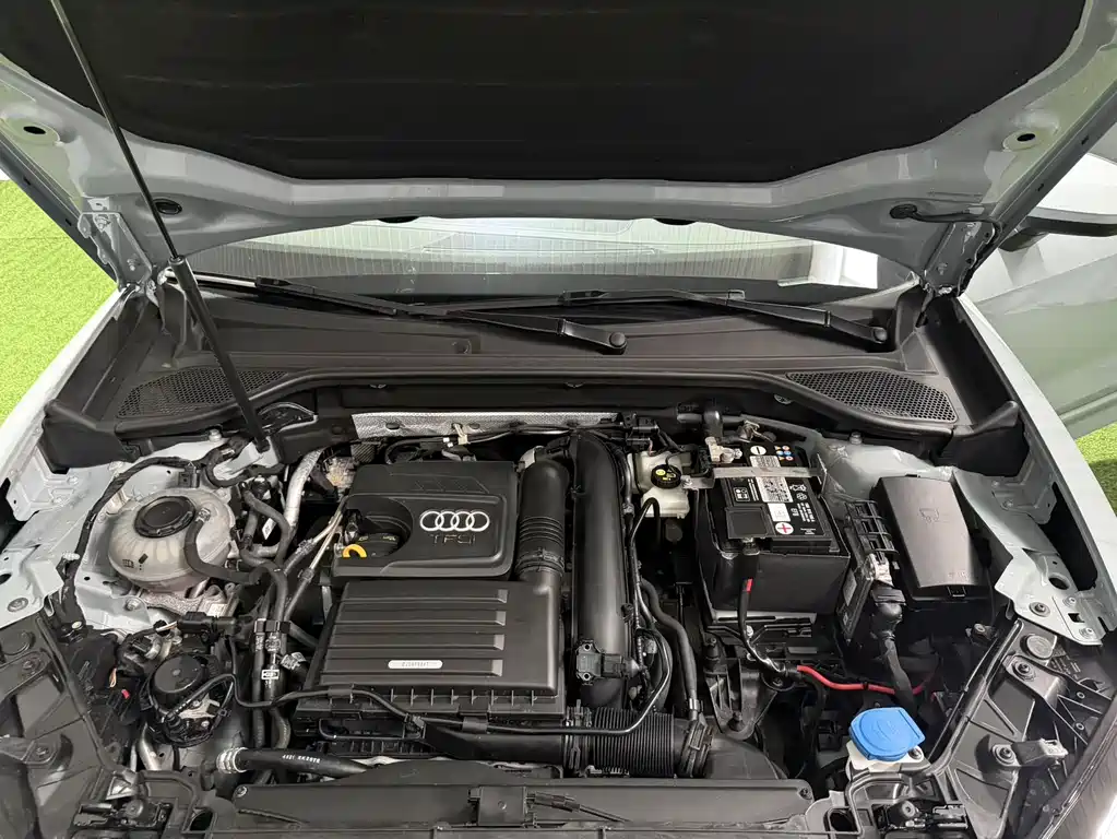 Audi Q2L 2022 35 TFSI fashionable and dynamic купить на сайте DeffCars