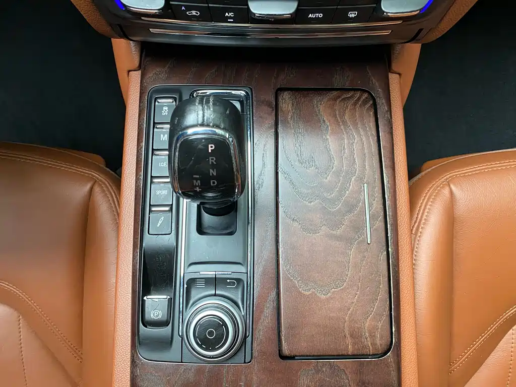 President 2015 3.0T standard model купить на сайте DeffCars