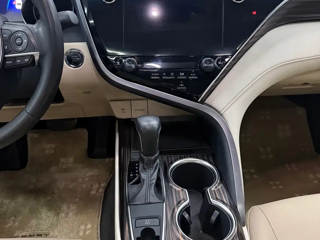 Camry 2019 2.0G Deluxe Edition National V купить на сайте DeffCars