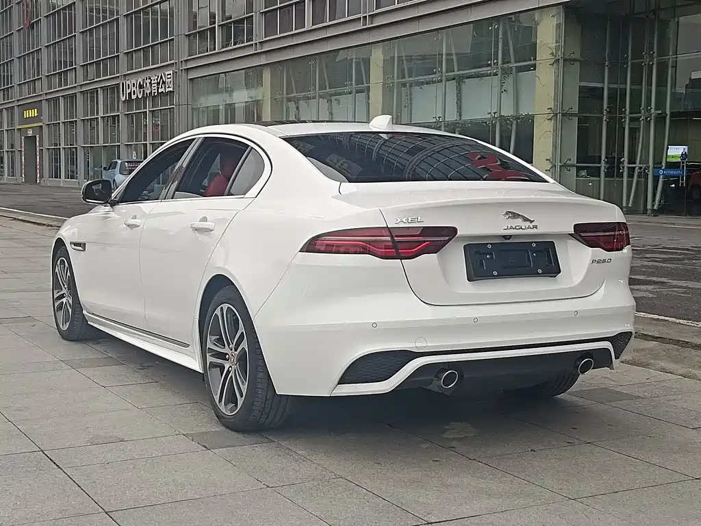 Jaguar XEL 2024 2.0T 250PS R-DYNAMIC S aggressive sports version купить на сайте DeffCars
