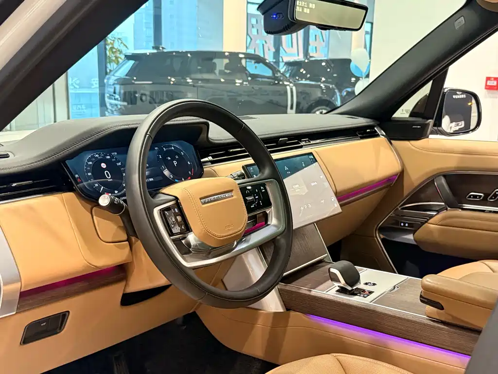 Range Rover 2025 3.0 L6 400PS Extended Edition купить на сайте DeffCars