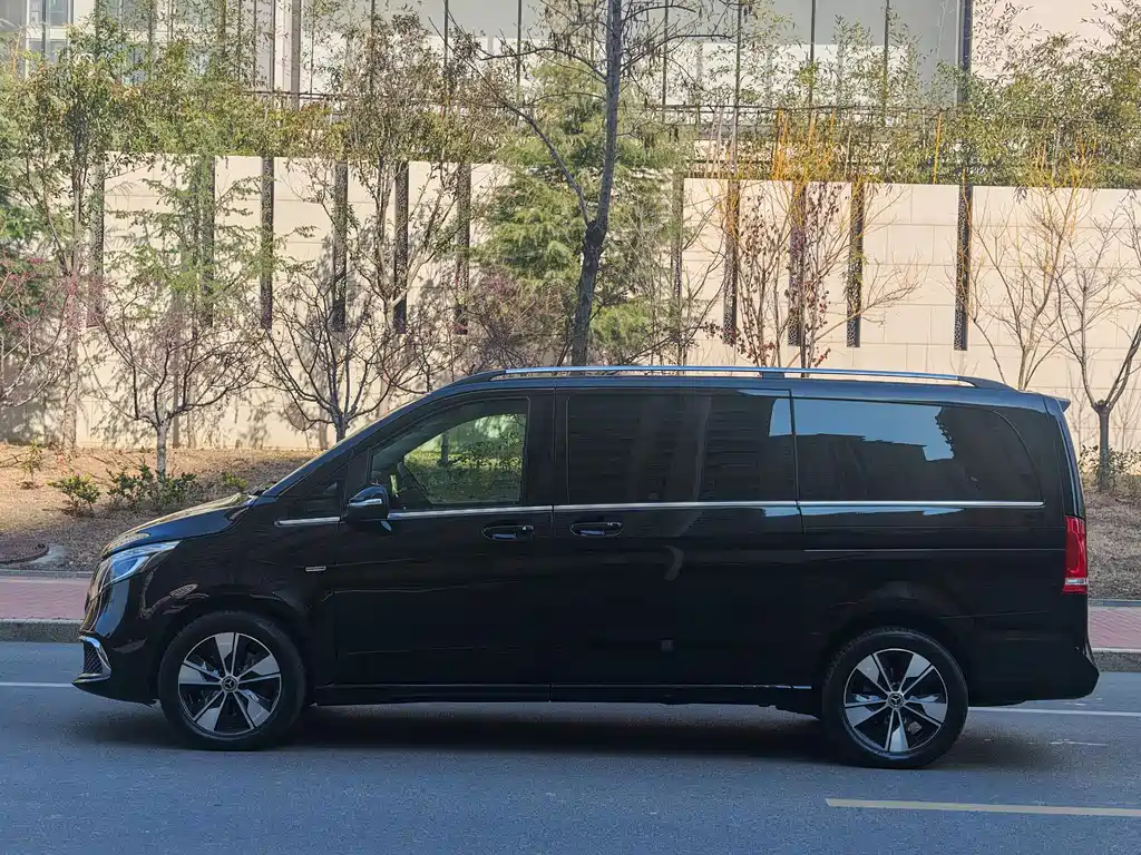 Mercedes-Benz V-Class 2020 V 260 Premium Edition купить на сайте DeffCars