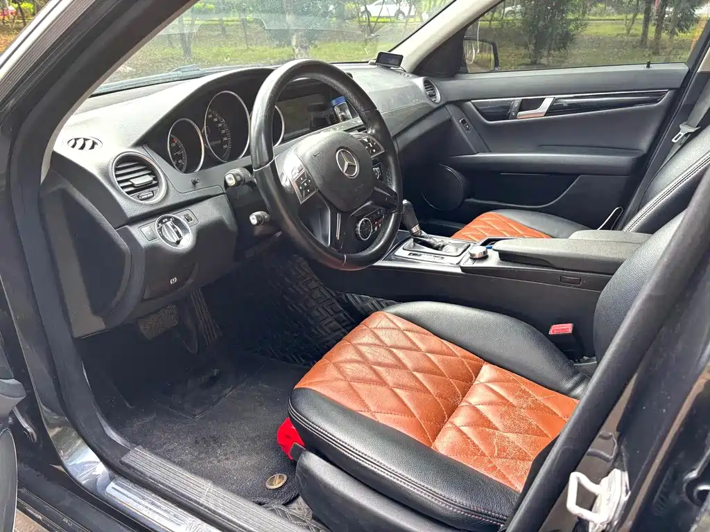 Mercedes-Benz C-Class 2013 C 180 Classic Grand Edition купить на сайте DeffCars