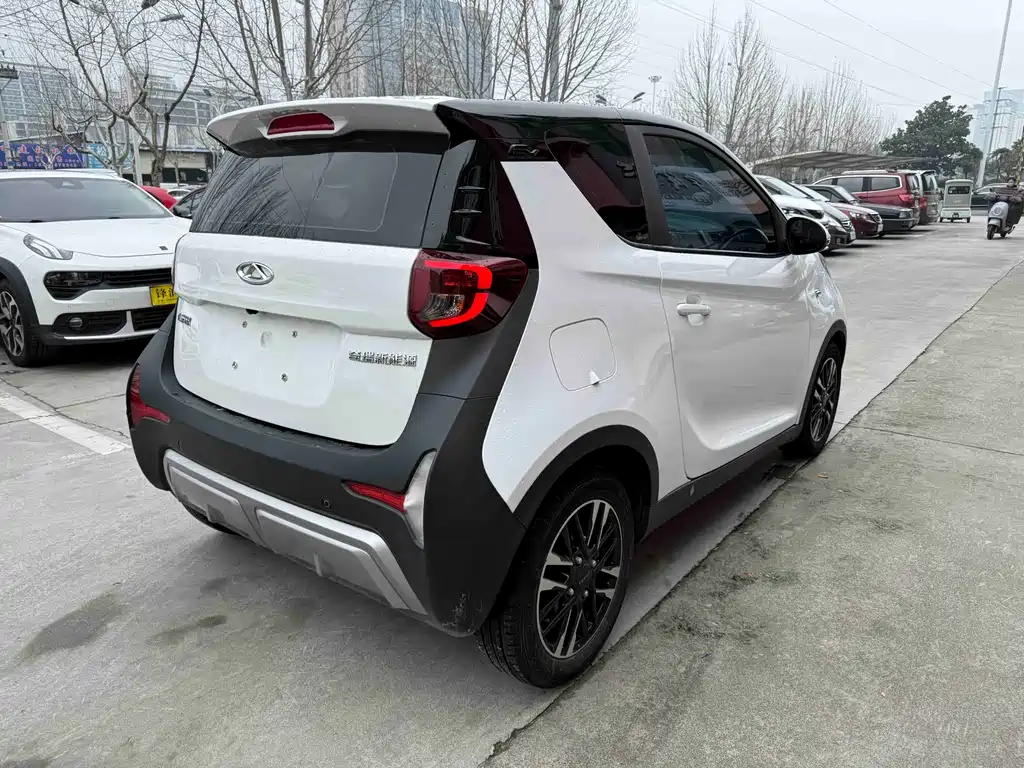 Little Ant 2022 model facelift sweet pink version half sugar version lithium iron phosphate 30.7kWh 30kW 301km купить на сайте DeffCars