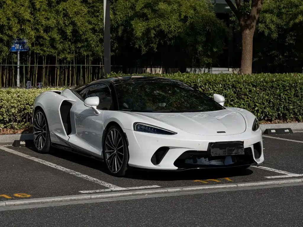 McLaren GT 2022 4.0T standard model купить на сайте DeffCars