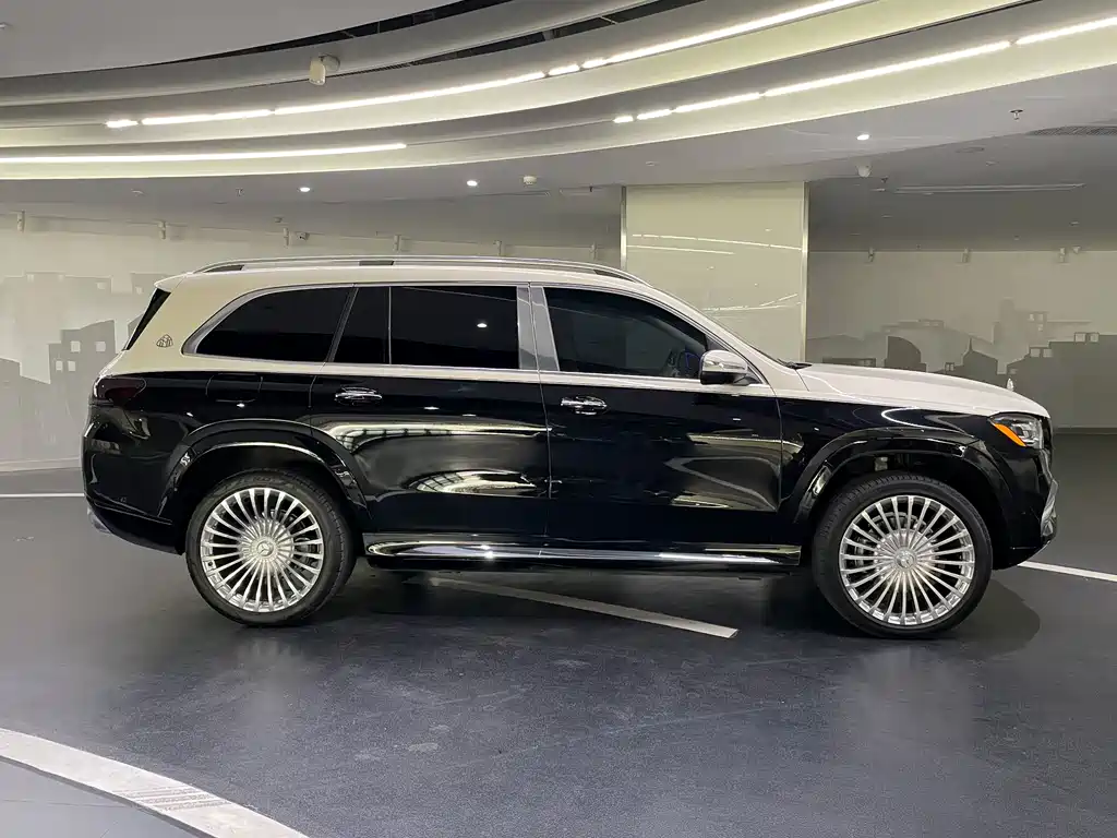 Maybach GLS 2021 GLS 600 4MATIC Gift Edition купить на сайте DeffCars