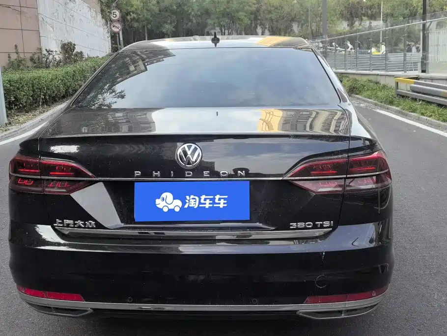 Huiang 2018 facelift 380TSI two-wheel drive business version купить на сайте DeffCars