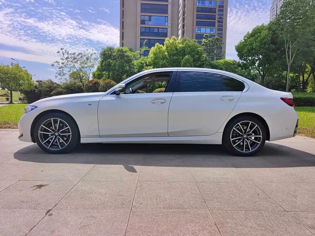 BMW 3 Series 2024 325Li M Sports Package купить на сайте DeffCars