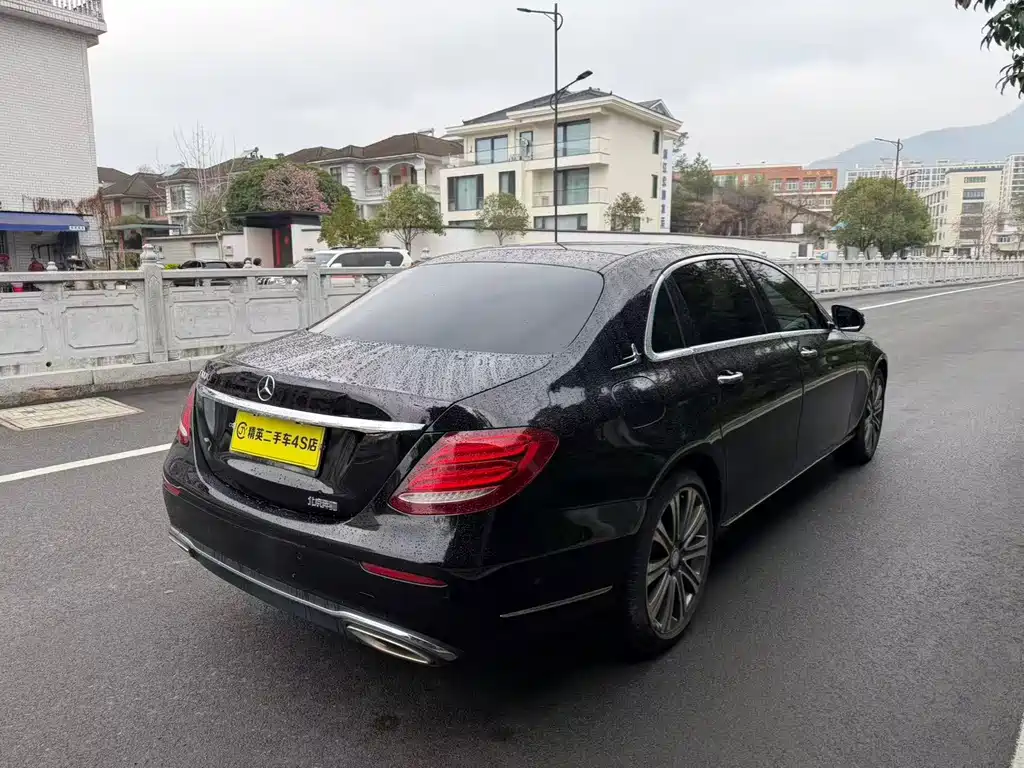 Mercedes-Benz E-Class 2016 E 300 L Luxury Model купить на сайте DeffCars