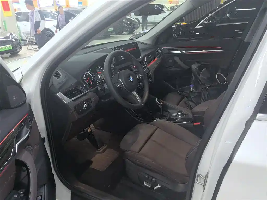 BMW X1 2022 facelift xDrive25Li exclusive model купить на сайте DeffCars