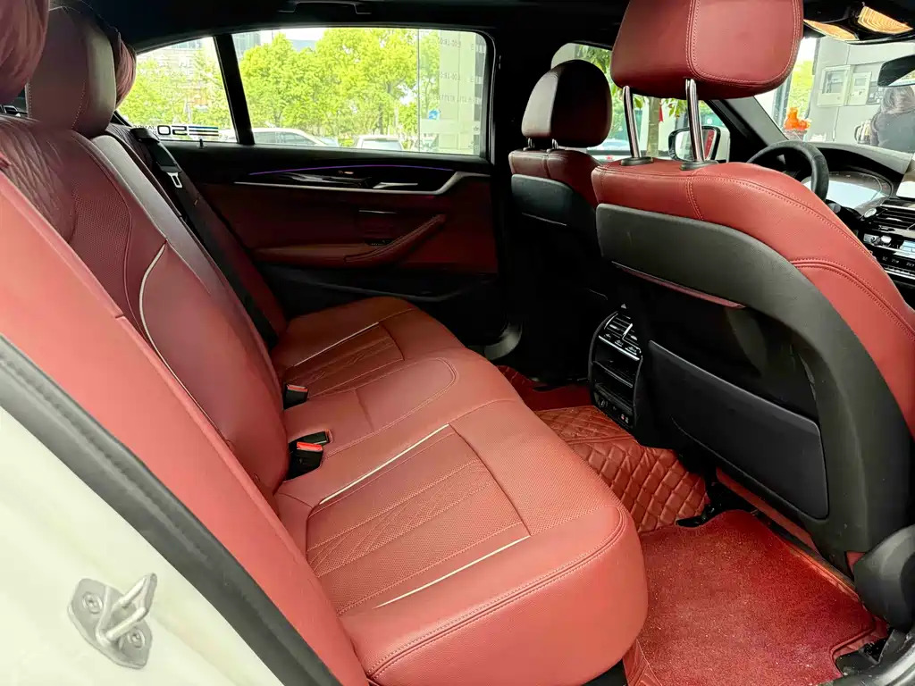 BMW 5 Series 2022 525Li M Sports Package купить на сайте DeffCars