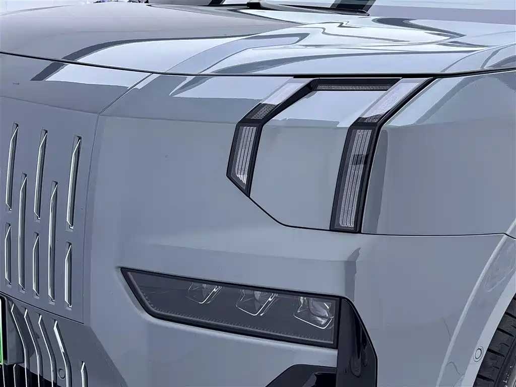 Jikrypton 009 2024 six-seat executive version four-wheel drive 108kWh купить на сайте DeffCars