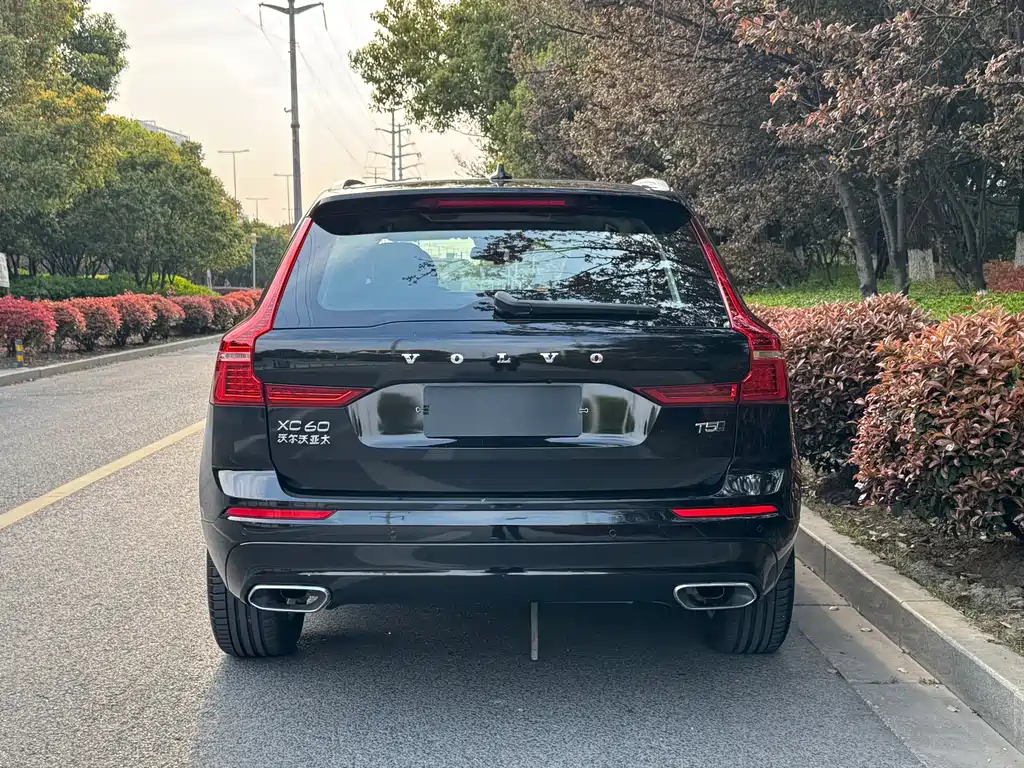 Volvo XC60 2019 T5 Four-wheel Drive Smart Edition National VI купить на сайте DeffCars