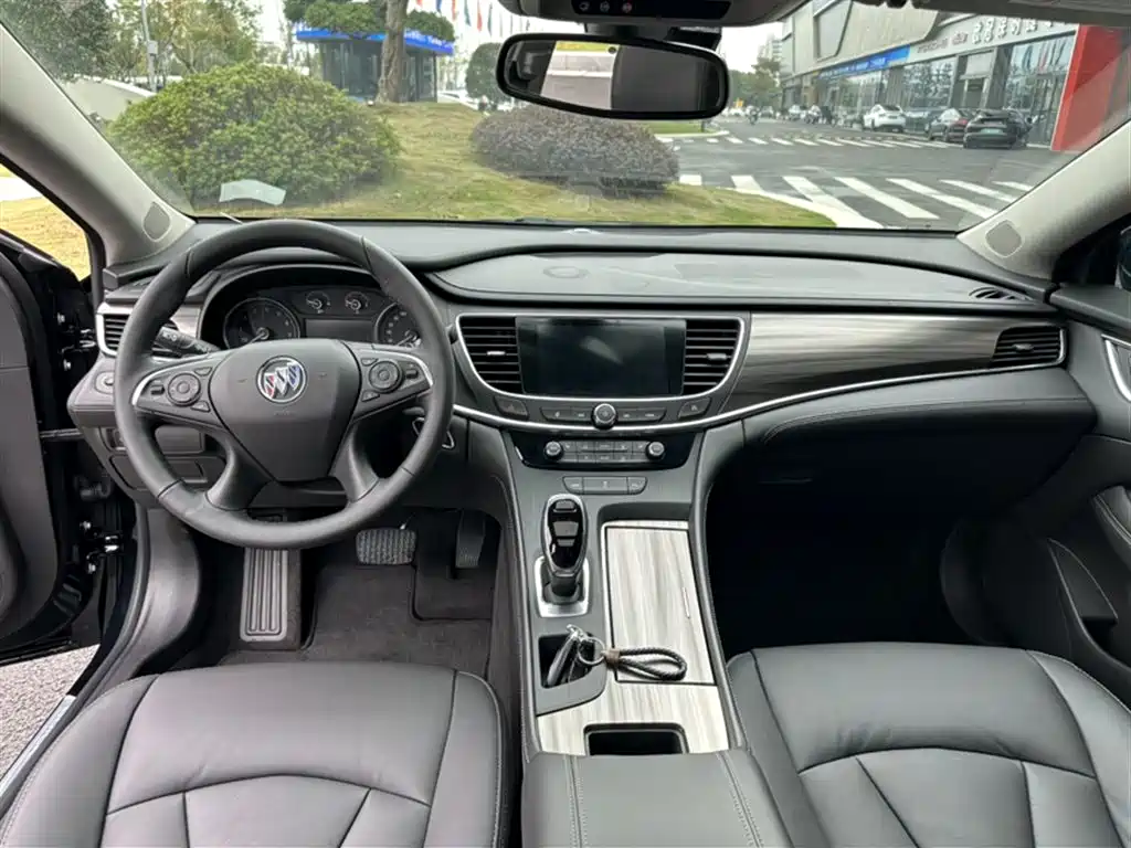 LaCrosse 2022 652T luxury model купить на сайте DeffCars