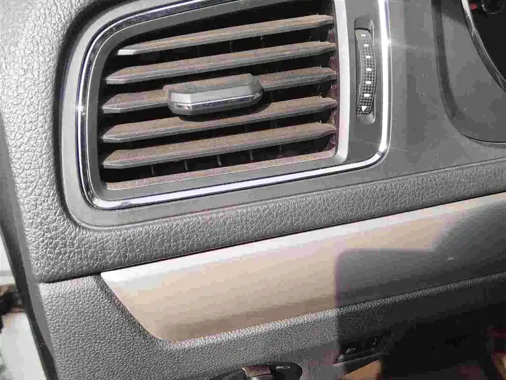 Lavida 2018 Classic 1.5L Automatic Fashion Edition National VI купить на сайте DeffCars