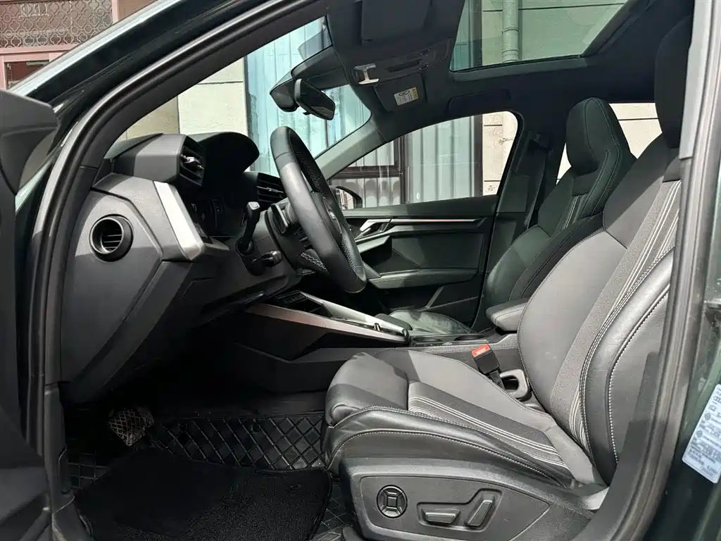 Audi A3 2023 Sportback 35 TFSI stylish and sporty купить на сайте DeffCars