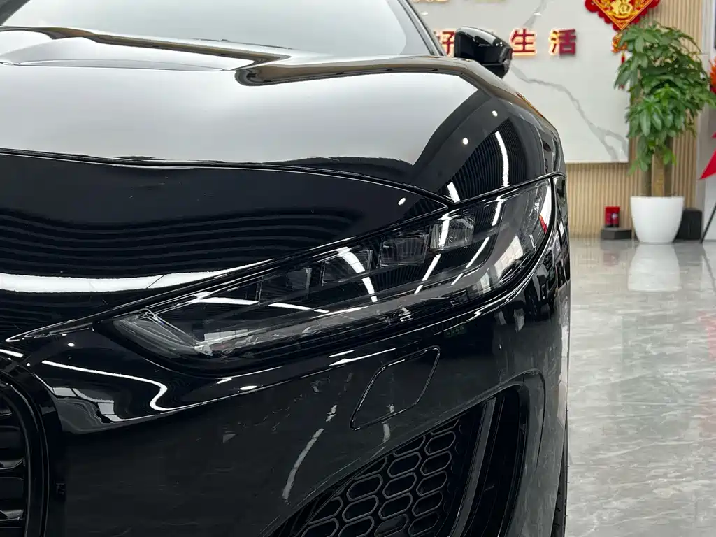 Jaguar F-TYPE 2023 P300 hardtop version R-DYNAMIC BLACK купить на сайте DeffCars