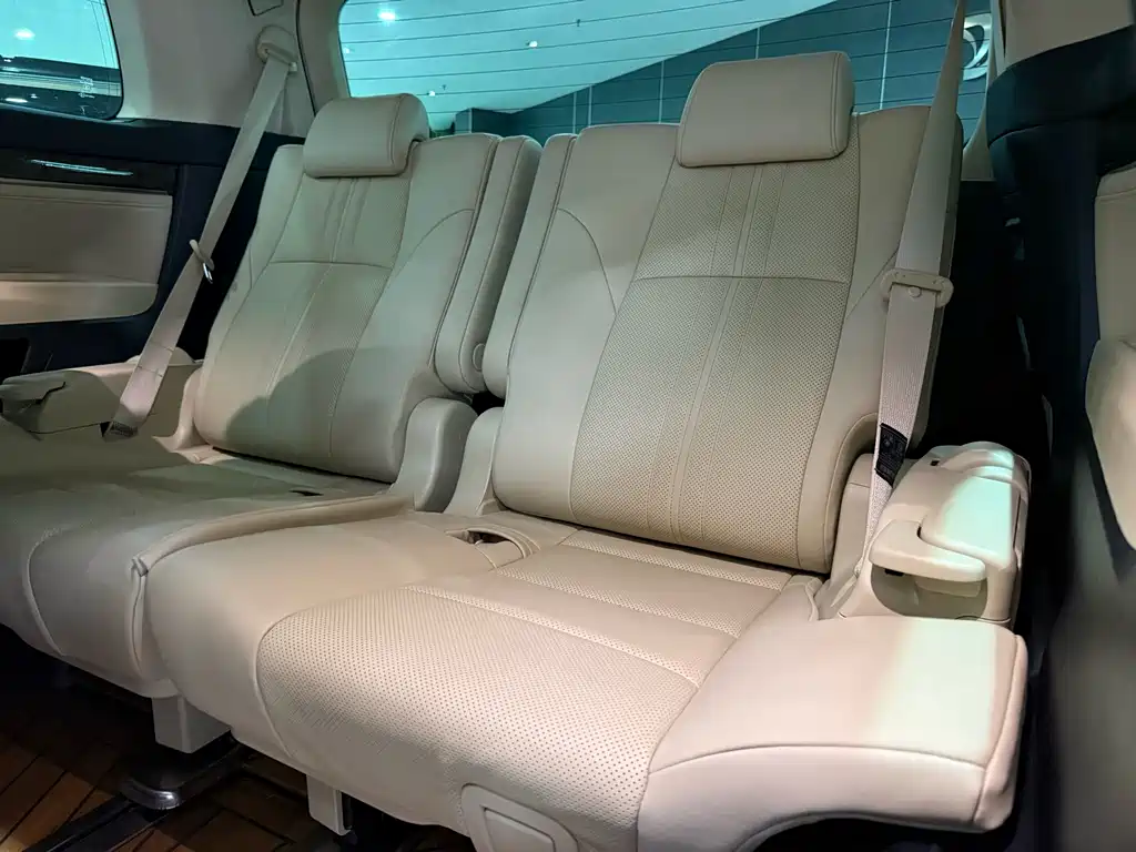Wilfa 2021 Crown Dual Engine 2.5L HV Premium Edition купить на сайте DeffCars