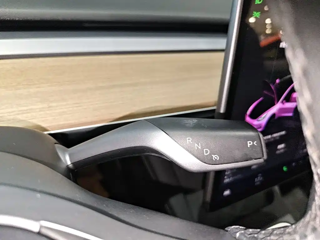 Model 3 2022 rear-wheel drive version купить на сайте DeffCars