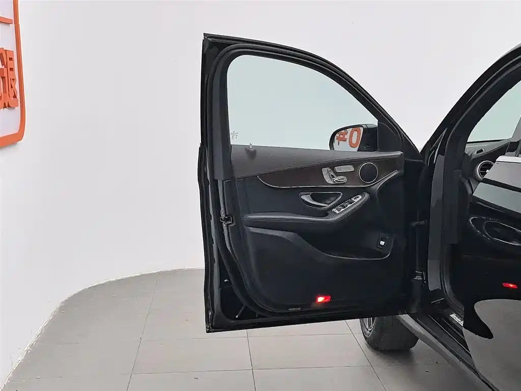 Mercedes-Benz GLC 2022 facelift GLC 260 L 4MATIC luxury model купить на сайте DeffCars