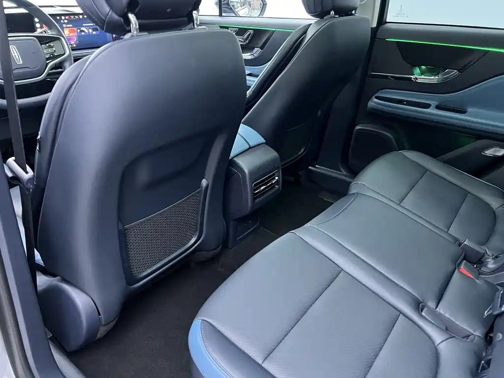 Adventurer 2024 1.5T two-wheel drive exclusive hybrid version купить на сайте DeffCars