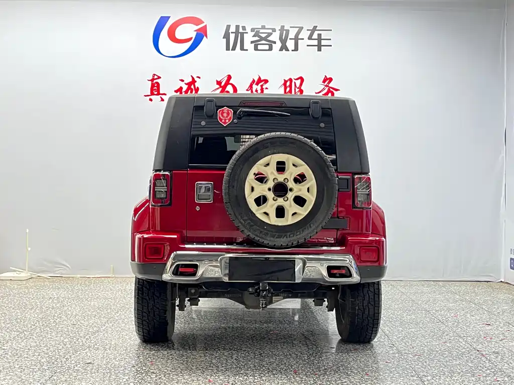 Beijing Off-Road BJ40 2018 PLUS 2.3T automatic four-wheel drive flagship version National V купить на сайте DeffCars