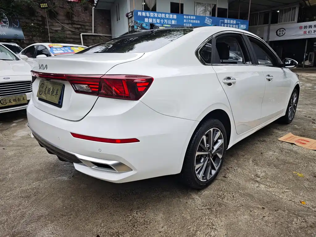 Kia K3 2021 facelift 1.5L CVT fashion version купить на сайте DeffCars