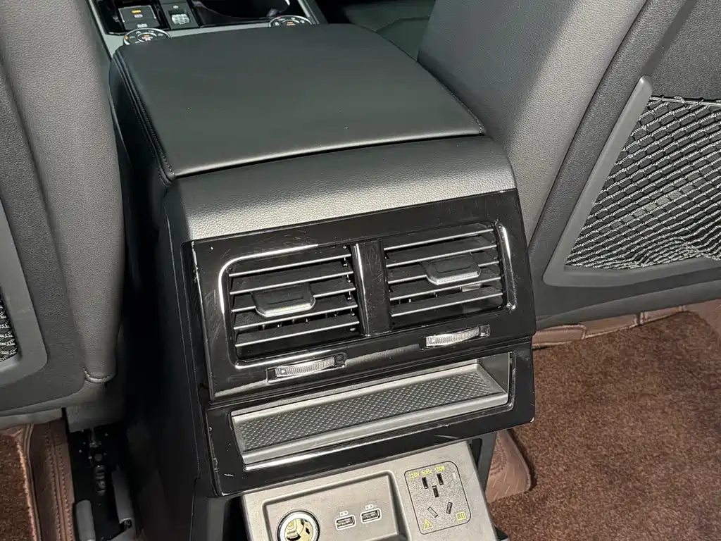 Touareg 2019 3.0TSI Ruifeng Edition National VI купить на сайте DeffCars